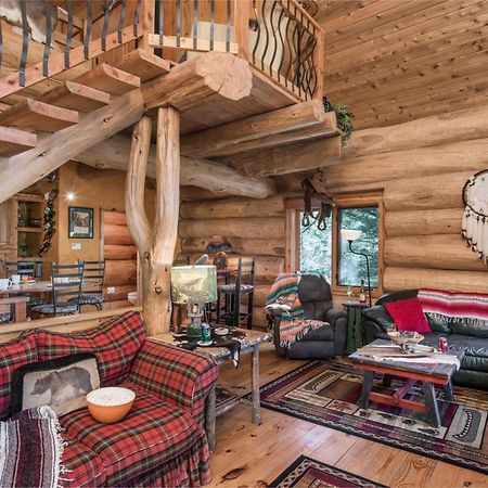 Bear Foot Lodge, 2 Bedrooms, Sleeps 6, Gas Grill, Walk To River, Hot Tub Ruidoso Zewnętrze zdjęcie