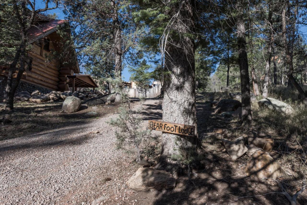 Bear Foot Lodge, 2 Bedrooms, Sleeps 6, Gas Grill, Walk To River, Hot Tub Ruidoso Zewnętrze zdjęcie